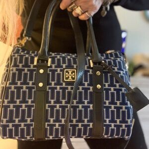 TORY BURCH VINTAGE GEO-T NEEDLEPOINT LOGO SATCHEL/CROSSBODY BAG